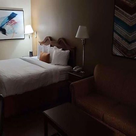 Auburn Place Hotel & Suites Кейп-Жирардо Экстерьер фото